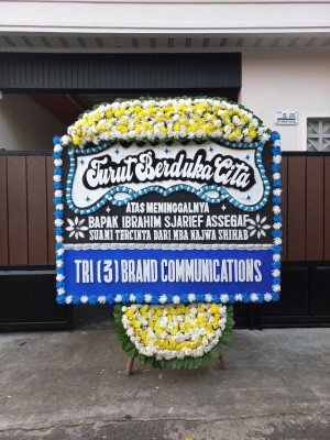 Papan Bunga Duka di Bangetayu Wetan
